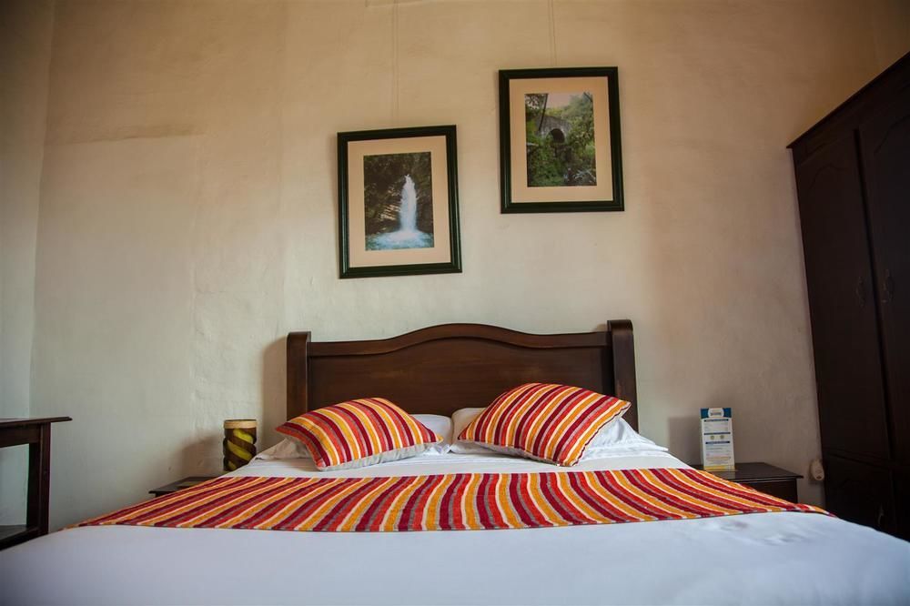 Hostal Ciudad De Segorbe Salento Exterior photo